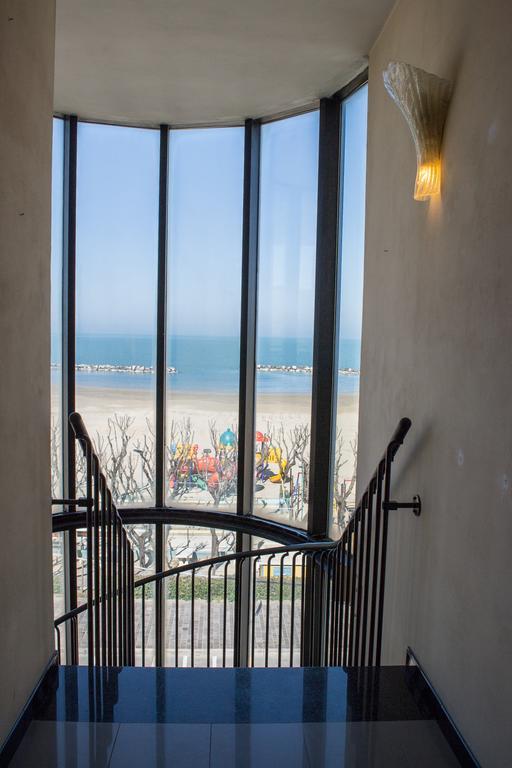 Amba Hotel Rimini Kültér fotó