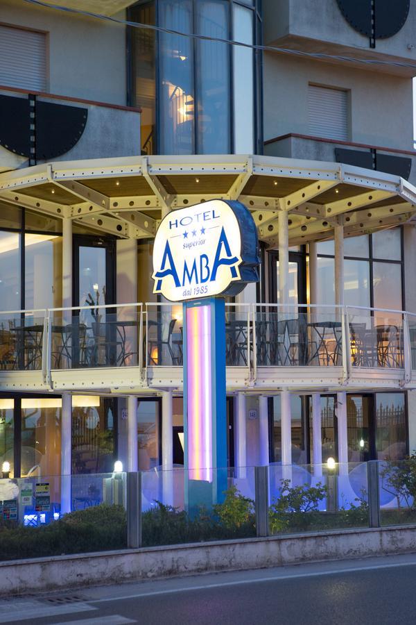 Amba Hotel Rimini Kültér fotó