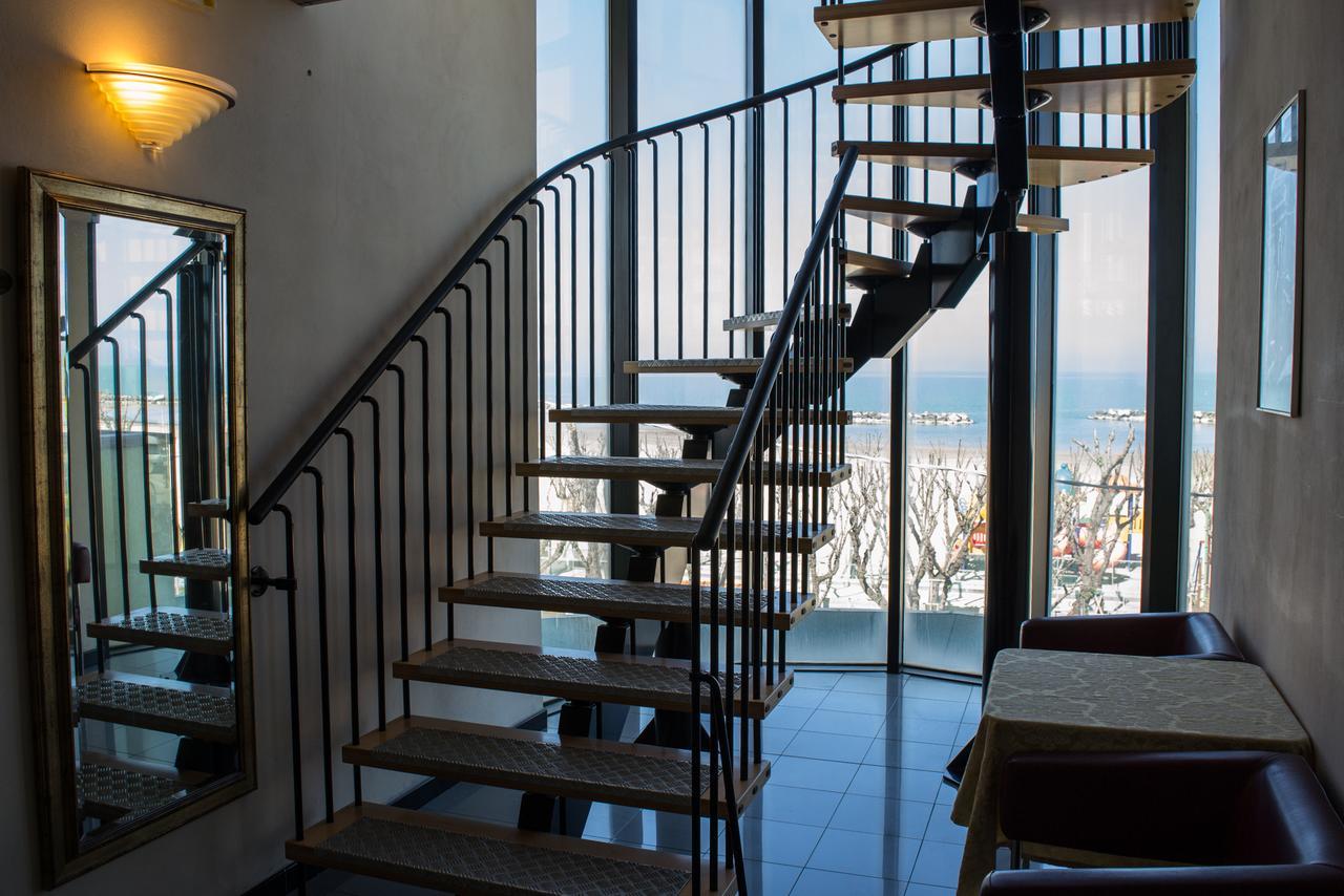 Amba Hotel Rimini Kültér fotó